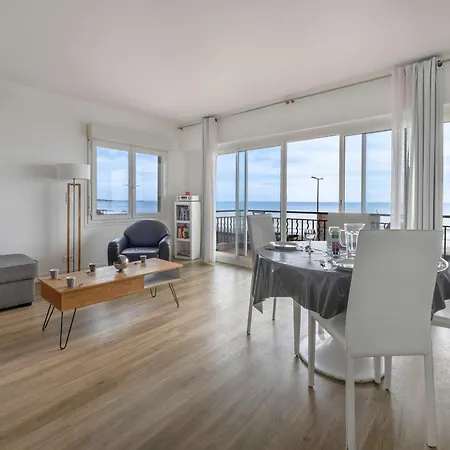 Sejour A 4 - Les Pied Dans L'eau - Vue *